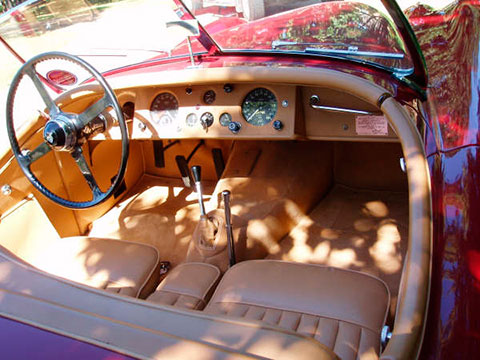 Restaurar interior de Jaguar un coche clásico
